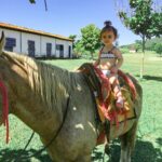 Henri Castelli Instagram - O pai é o primeiro amor de uma filha e o primeiro herói de um filho. Dia mais importante pra mim está chegando!! #diadospais❤️