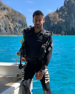 Henri Castelli Instagram - Noronha!!! Ilha mágica! Estou chegando hein!! #amonoronha❤️ 

https://www.instagram.com/reveillon.zemaria?igshid=NGVhN2U2NjQ0Yg== 

@atlantisdivers @dolphinnoronha @zemariasultanum @tucanoronha @discoveryassessoria