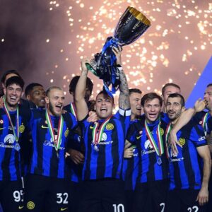 Henrikh Mkhitaryan Instagram - SUPER CAMPIONIIIII🏆😜💪🏼💨💨💨 #supercoppaitaliana #forzainter