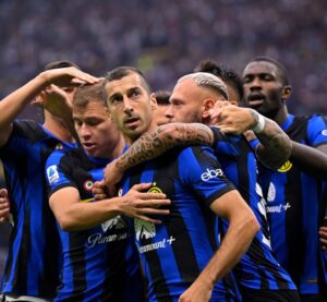 Henrikh Mkhitaryan Instagram - Good night Derby Winners😉🙌🏼💙 #derbymilano #forzainter #inter #intermilan