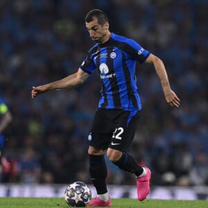 Henrikh Mkhitaryan Instagram - We certainly didn’t deserve to loose last night and the feeling is still very bitter. It is a childhood dream for every player to win the Champions League and our will was immense. Thank you all for your unconditional love. FORZA INTER SEMPRE🖤💙 #UCLFinal #championsleague @championsleague @inter #forzainter