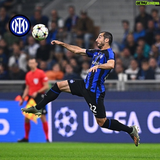 Henrikh Mkhitaryan Instagram - Forza Inter Sempre🖤💙 @inter #ForzaInter #interbarça #ucl #championsleague