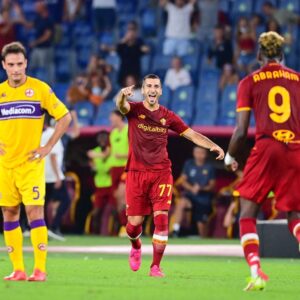 Henrikh Mkhitaryan Instagram - First match, first win..let’s kick off the #seriea 😬⚽️💛❤️👊🏼#dajeroma