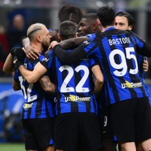 Henrikh Mkhitaryan Instagram - Transformers at San Siro ⚫️🔵 #ForzaInter #InterUdinese