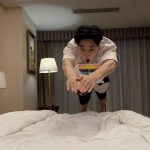 Henry Lau Instagram - #SummerSkyChallenge - how’s my dive?? 🏊‍♂️
