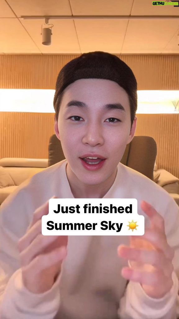 Henry Lau Instagram - just finished my new song!! get ready for #SummerSky☀️