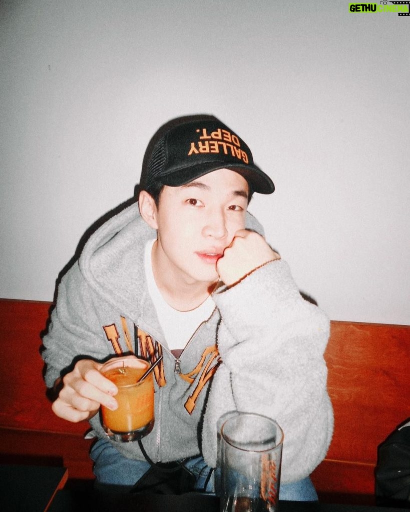 Henry Lau Instagram - I'm writing this down so that it's also a reminder to myself to always try make time to wind down, stop working, and just have heart to heart conversations with people. These days with everything moving so fast, its so easy to miss out on the little things in life...which are actually what life is really about.