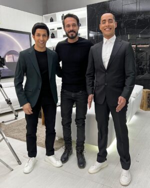Hesham Gamal Instagram - الصور دي عشان الناس اللي بتلومني اني كل ده منفذتش وعدي وحققت حلم لذيذ انه يقابل يوسف الشريف 😅❤️🤖
