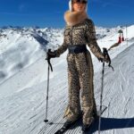 Hilona Gos Instagram - Un peu d’air frais ❄️ @ecrinblanccourchevel Ecrin Blanc Courchevel