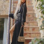 Hilona Gos Instagram - La robe van de kamp enfin disponible sur @sorella.ha 🫶 Hotel La Signoria