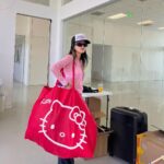 Hina Yoshihara Instagram - はろ〜きてぃ〜できたてのポップコーンはいかが？ﾐ・◦・ﾐ🎀💖 Los Angeles, California