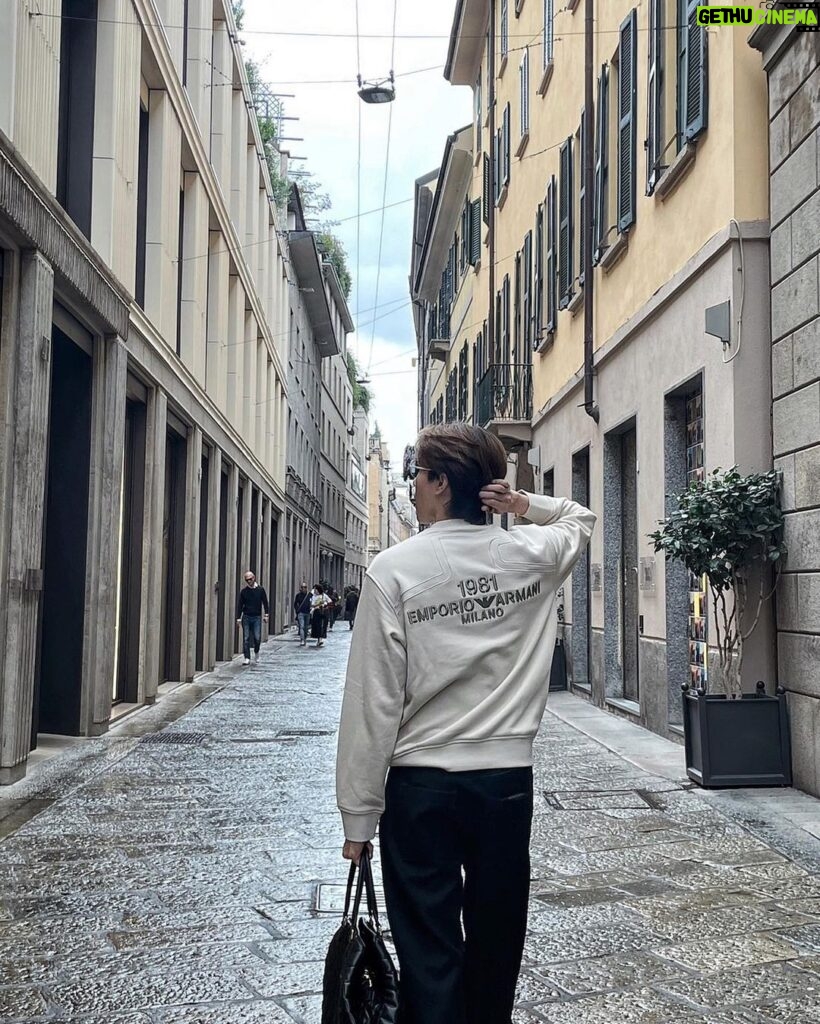 Hirunkit Changkham Instagram - หลงทาง In Milano Milano, Italy