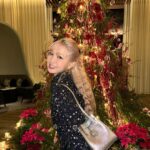 Hitomi Honda Instagram - . Merry Christmas Eve💫 素敵なクリスマスイブを過ごしてね🥂 @fendi🎄 #fendi #pr
