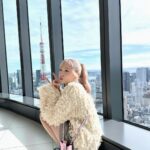 Hitomi Honda Instagram - . 街中キラキラしてて 毎日が最高にしあわせだね🤝🏻🤍 @fendi💫 #fendi #pr