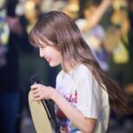 Hitomi Honda Instagram - . "AKB48 チーム8 春の総決算祭り 9年間のキセキ" 2023.4.30 私の原点であり青春の全てだったチーム8。 同じ目標に向かってみんなで汗を流した日々も、 沢山笑い合った日も、悔しくて泣きながら新幹線で 栃木まで帰ったあの日も 全部が全部 今の私へと繋がっています。 つらくて苦しかったときは《夢へのルート》を聴き、 何度も自分を励ましていました。 "流した汗の量も誰かが見てるよ" なかなか自分の事を認めることができず、何が正解なのか 何もかもわからなくなって沢山悩み続けた日々。 この言葉を信じ、自分を奮い立たせ、 必死に走り続けました。 今の私からあの頃の私へ どんな時も諦めないで頑張ってくれてありがとう。 数えきれないほどの素敵な景色を見せてくれてありがとう。 心から感謝を伝えたいです。 また『夢へのルート』という曲を通して私たちに 大切なメッセージを送ってくださった秋元先生に 改めて感謝の気持ちでいっぱいです。 そんな 私にとって大切な曲を最後にセンターで 歌わせていただけたことがとても感慨深く、 忘れられない思い出となりました。 将来の私にもまた "ありがとう"と言ってもらえるような、 自慢の自分でいられるように、これからも謙虚な姿勢と 感謝の気持ちを忘れず、日々頑張っていきたいと思います。 『AKB48 チーム8栃木県代表』に選んでいただけて、 最高の仲間やスタッフさん、ファンの皆さんと出逢えて 本当に幸せな9年間でした。 たくさんの愛と応援、そして出逢いを ありがとうございました。 みんなのことが大好きです！ ちぴさんがお忙しい中観に来てくださいました！ 客席で見つけてたくさん手振っちゃった🫣 @chipichan.1215 ラストの写真はリハ中の私たち✌🏻