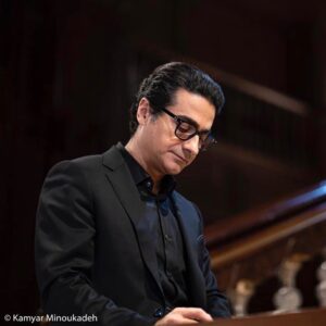 Homayoun Shajarian Instagram - .
دوستان گرامی آلبوم مشترک با علیرضا قربانی عزیز به آهنگسازی مهیار علیزاده، با نام * افسانه چشمهایت * در روز ۱۹ آبان ماه نود و هشت رونمایی و منتشر خواهد شد. شاد و سربلند باشید🌹  sponsored by X.VISION