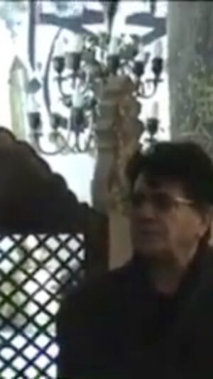 Homayoun Shajarian Instagram - .
در محضر عشق🌹
قونیه بارگاه حضرت مولانا
آذر ۱۳۸۸