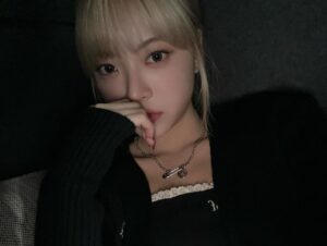 Hong Eun-chae Instagram - 