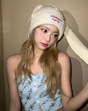 Hong Eun-chae Instagram - 하트하트빔🐰💓