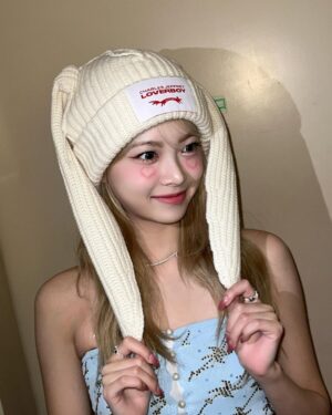 Hong Eun-chae Instagram - 하트하트빔🐰💓