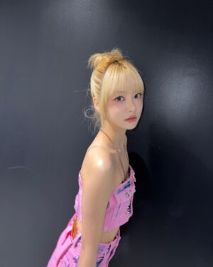 Hong Eun-chae Instagram - =pink🩷