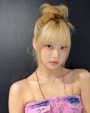 Hong Eun-chae Instagram - =pink🩷