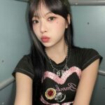 Hong Eun-chae Instagram - 😵‍💫🫥