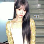 Hong Eun-chae Instagram - 나비가 될 애송이