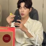 Hong Jong-hyun Instagram -