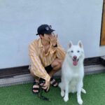 Hong Jong-hyun Instagram - 풍요로운 한가위 보내시고, 항상 건강하세요.🙂🙇‍♂️