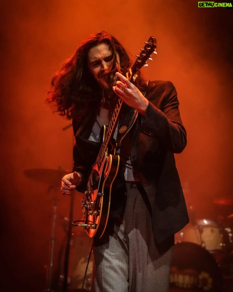 Hozier Instagram - Phoenix. That was a lot of fun. So good to be back in that space, thank you for being such a sweet audience 🖤 📸 @ruthlessimagery Arizona Financial Theatre