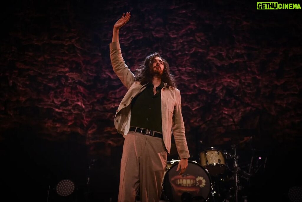 Hozier Instagram - Thank you to everyone who was there in the Chelsea Theatre in Vegas, I had such a sweet time with you. 📸 @ruthlessimagery Chelsea Theater At the Cosmopolitan Las Vegas