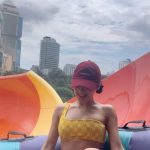 Hyoyeon Instagram - Today🤟🏻🤸🏼🤍 . #워터파크 다🐬 너무 신났어🎢 #오운완 Sunway Lagoon, Malaysia