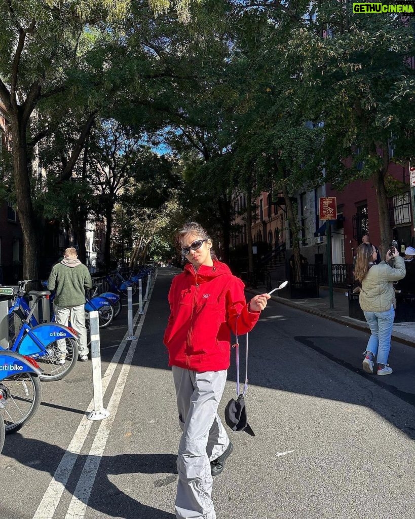 Hyoyeon Instagram - 📍뉴욕이다 . 📍📍📍📍📍📍📍 New York, New York