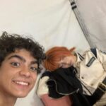 Iñaki Godoy Instagram - I wonder how many pictures of @emilysteaparty sleeping I will have by the end of season 2… @onepiecenetflix