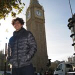 Iñaki Godoy Instagram - In Londoooooooon, concrete jungle where dreams are made ooooof, there’s nothing you can’t dooooo. Now you are in LONDOOOOOOOON