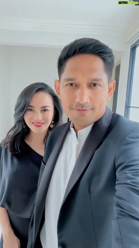 Ibnu Jamil Instagram - Let’s celebrate all the things we’ve been through this year with a style and the lovely one. Good bye 2023, welcome 2024 #RinduFamily #NewYearEve2024 #GRWM #GetReadyWithUsNYEEdition