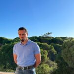 Ibrahim Tsetchoev Instagram - Si y’a des grandes marques ont besoin d’un mannequin, je suis encore disponible, mais je sais pas si c’est encore pour longtemps, donc dépêcher vous ! Si non vous étés partie ou en vacances cette été ? Faro, Portugalia