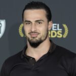 Ibrahim Tsetchoev Instagram - Merci pour l’invitation a @sportelawards et @tvfightnation pour cet événement regroupant beaucoup de sportif, champion et médailles olympiques. Pour l’occasion je me suis mis sur mon 31 😌 Monaco