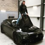 Ibrahim Tsetchoev Instagram - 1 an et demi a duré cette belle histoire, entre moi et ma #amggt63s , aujourd’hui je dois m’en séparer d’elle même si ca me fait mal au cœur 💔, je vous donnerais plus de détails dans la video qui va arriver . Maintenant qui sera ma prochaine prétendantes 😜, vois avez une idée ? 😌 celui qui devine qui qui sera le plus précis, fera un tour avec moi après l’achat France