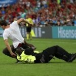 Ibrahim Tsetchoev Instagram - Final l’euro de football FRANCE-PORTUGAL 🔥 a 300k CORE ROGE ❤️ je refait la finale de cette année ✊ Vous m’avez donné beaucoup de force, pour que je réalise des dinguerie, grâce à vous j’ai vécu des expériences inoubliables, MERCI ❤️ Stade De France