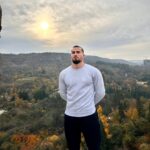 Ibrahim Tsetchoev Instagram - Quoi de mieux que de me ressourcer sur les terres de mes racines, le Caucase ⛰️ Et vous, qu’est-ce que vous ressources ?! თბილისი - Tbilisi