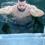 Ibrahim Tsetchoev Instagram - Un an de douches froides et aujourd’hui, je franchis un cap avec une expérience glaciale à -18°C. Le frisson intense m’a déjà conquis! qui est capable ? quelle est la température minimale que ta déjà franchi ? Tallinn, Estonia