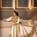 Ibtissam Laaroussi Instagram - الزي المغربي لا يعلى عليه ختارو معايا احسن صورة 1/2/3/4/5/6 سعيدة بتعاملي مع الراقية الجميلة @ziana_faty_diamond المشرفة على المكياج واللباس 📸 @hichamphotographee