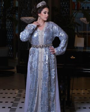 Ibtissam Laaroussi Instagram - Un shooting magnifique kif jakom 5 photos  ختارو معايا ?
@tanguif_paradis_de_la_mariee 
@jasbeauty________