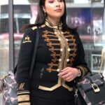 Ibtissam Laaroussi Instagram - Des Soldes de folies à ne surtout pas manquer dès ce jeudi 26 janvier au Morocco Mall ! jusqu’à -70% et plusieurs cadeaux à gagner ! @aksalluxury @yanoneofficial @aksalluxury Jusqu’à-80% Yan&One avec dès prix à partir de 19 dhs Jusqu’à-65% Gucci Jusqu’à-60% Fendi Jusqu’à-50% Balenciaga Givenchy à-30% Armani Exhange, Zara, Lefties, La Martina, Lefties, Massimo Dutti, Jusqu’à-40% Ralph Lauren, Emporio Armani, Armani Exchange, La Martina Jusqu’à-60% Gap, Bershka, Pull&Bear Shade jusqu’à-50% vous y retrouver les marques : Balmain, Burberry, Alexander McQueen, Just Cavalli,. Jusqu’à -50% Oysho, Lefties, Massimo Dutti, Zara Jusqu’à-40% chez Zara Home. Jusqu’à -80% Amazzin à Rabat et Agadir, vous y retrouver Ralph Lauren, Armani, Just Cavalli, etc. -20% chez MAC à partir de 600 dhs d’achat Pour 500 dhs d’achats, vous pouvez participer à la roue de chance du Morocco Mall et tentez votre change pour gagner plusieurs cadeaux ! Rendez-vous sur les sites e-commerce et dans tous les magasins Aksal au Maroc