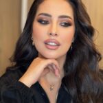 Ibtissam Laaroussi Instagram - احسن صورة ختارو 1234 💄💕بزاف ديال الحب لكم @hasnaafriki @hasnaafriki