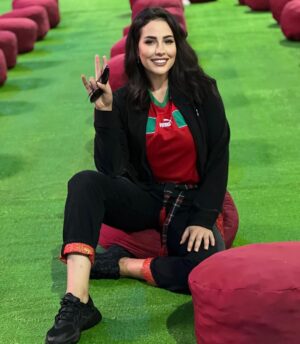 Ibtissam Laaroussi Instagram - اش بان ليكم فلماتش  ديال غذا انشاء الله انا قلت غادي نربحو ب 2  وهما واحد 😳😳 وانتوما اش قلتو ؟