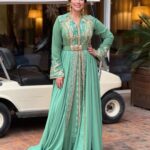 Ibtissam Laaroussi Instagram - اخيرا وجدت على خاطري اطلالتي اليوم الثالث من مهرجان مراكش💚 Caftan @bilal_fashion__designer Makeup and hair @camillepetrouvi Bijoux @goldoudaoud