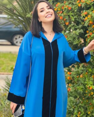 Ibtissam Laaroussi Instagram - واش جات معايا جلابة ؟؟
@mouniabenhida